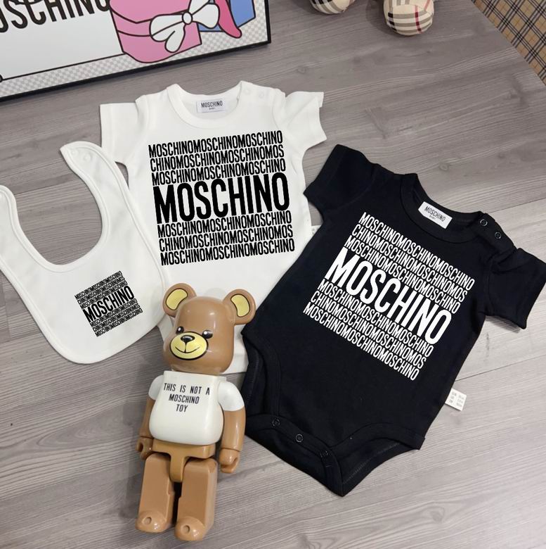 Moschino sz59 66 73 80 85 90 54